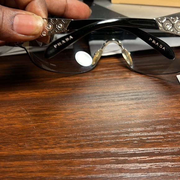 PRADA Sunglasses Black Metal Women Triangle Logo Aviator SPR 601 1BC-3M1 115 3N - Picture 12 of 12